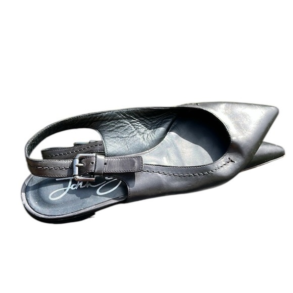 John Grey Black Pointed Toe Slingback Flats Womens size 39 - Picture 1 of 8